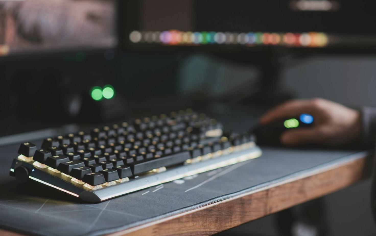 Collaborative learning environment with students and instructor reviewing mobile game development